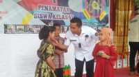 Sabaruddin Paena Hadiri Undangan Penamatan Siswa SDN 80 Buton di Matawia, Ketua BPD: Kami Bangga Punya Anggota DPRD Seperti Pak Sabaruddin Paena