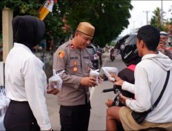 Berkah Ramadan, Polres Buton Berbagai Takjil